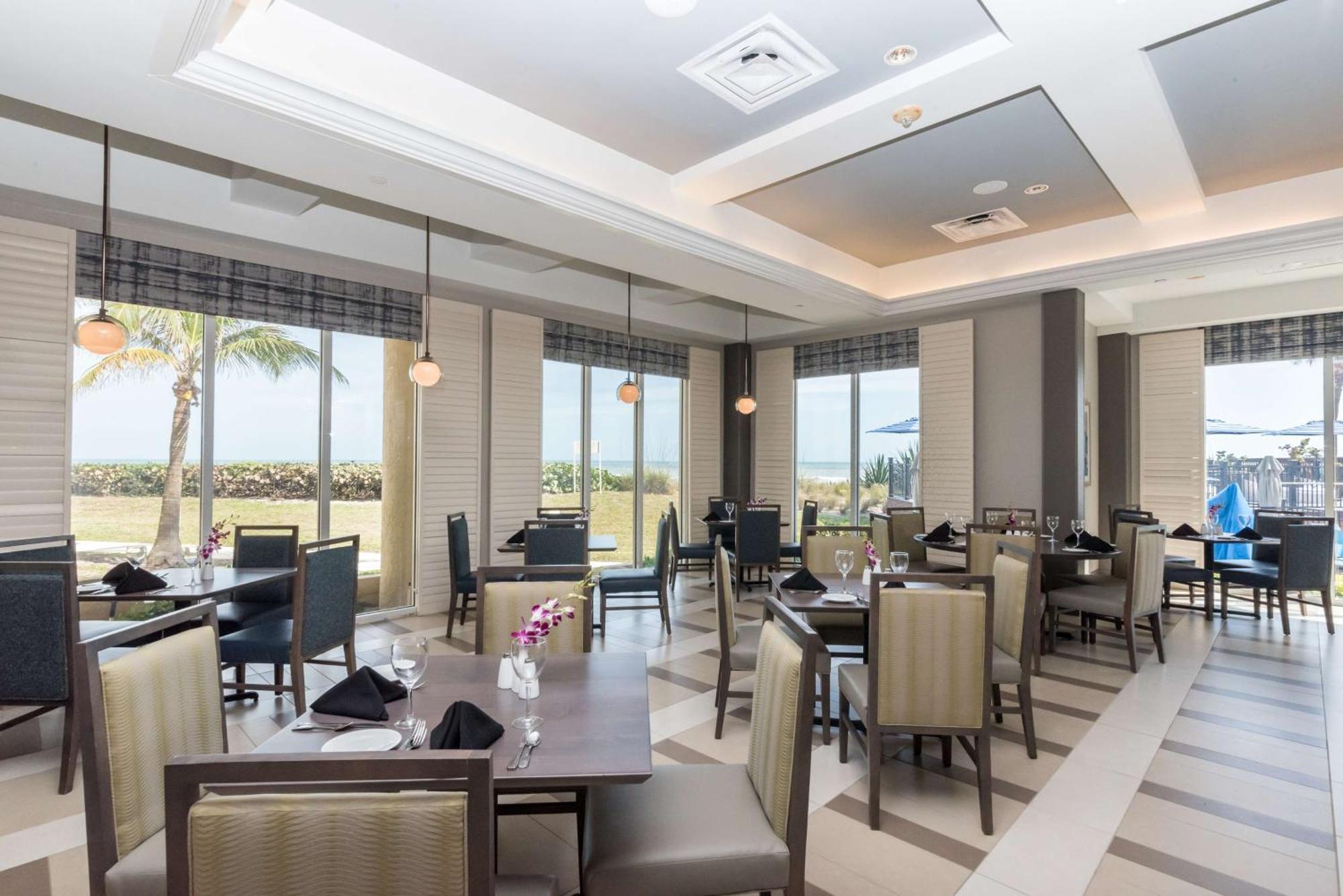Hilton Melbourne Beach Oceanfront Exterior foto