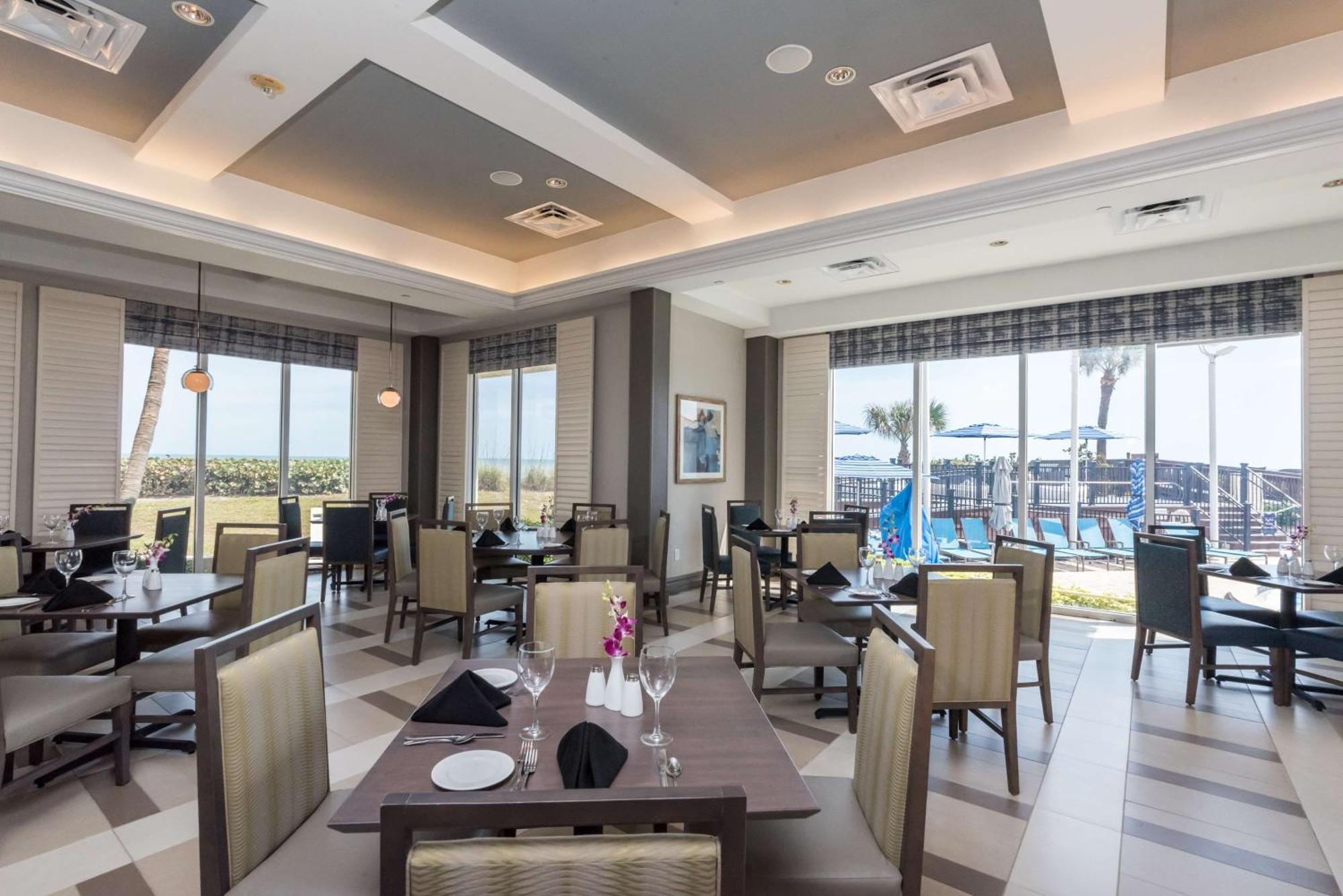Hilton Melbourne Beach Oceanfront Exterior foto